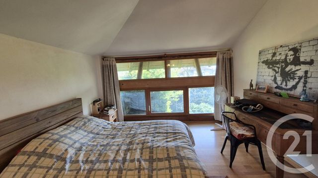 maison à vendre - 5 pièces - 155.0 m2 - ST MARTIN LE CHATEL - 01 - RHONE-ALPES - Century 21 Camaz Immobilier