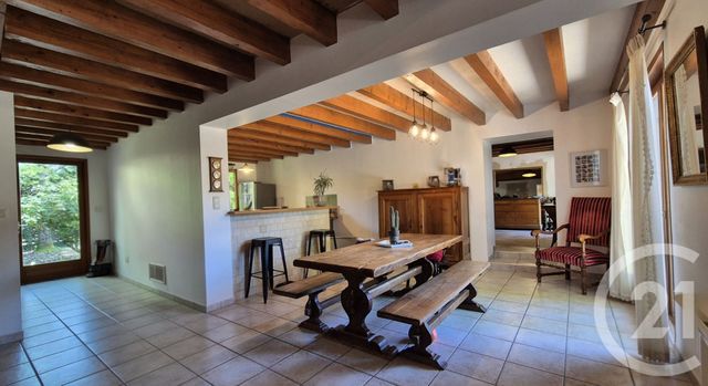 maison à vendre - 5 pièces - 155.0 m2 - ST MARTIN LE CHATEL - 01 - RHONE-ALPES - Century 21 Camaz Immobilier
