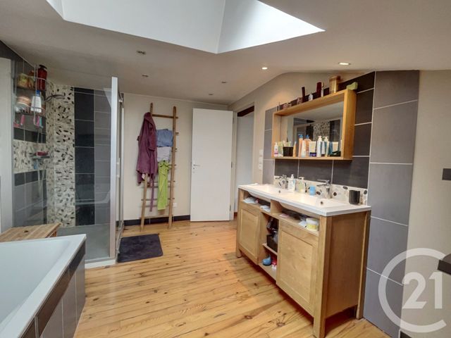 maison à vendre - 8 pièces - 168.0 m2 - FOISSIAT - 01 - RHONE-ALPES - Century 21 Camaz Immobilier