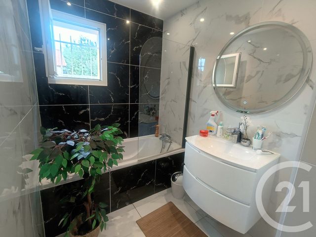 maison à vendre - 5 pièces - 124.0 m2 - ATTIGNAT - 01 - RHONE-ALPES - Century 21 Camaz Immobilier