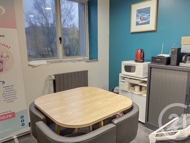 maison à vendre - 16 pièces - 304.61 m2 - ST CYR SUR MENTHON - 01 - RHONE-ALPES - Century 21 Camaz Immobilier