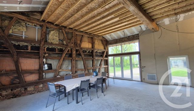 maison à vendre - 5 pièces - 217.0 m2 - ST JEAN SUR REYSSOUZE - 01 - RHONE-ALPES - Century 21 Camaz Immobilier