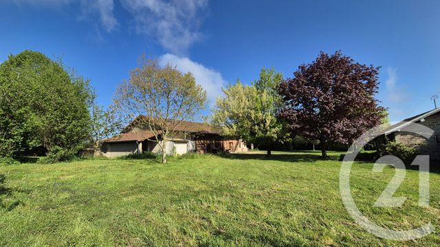 maison à vendre - 5 pièces - 217.0 m2 - ST JEAN SUR REYSSOUZE - 01 - RHONE-ALPES - Century 21 Camaz Immobilier