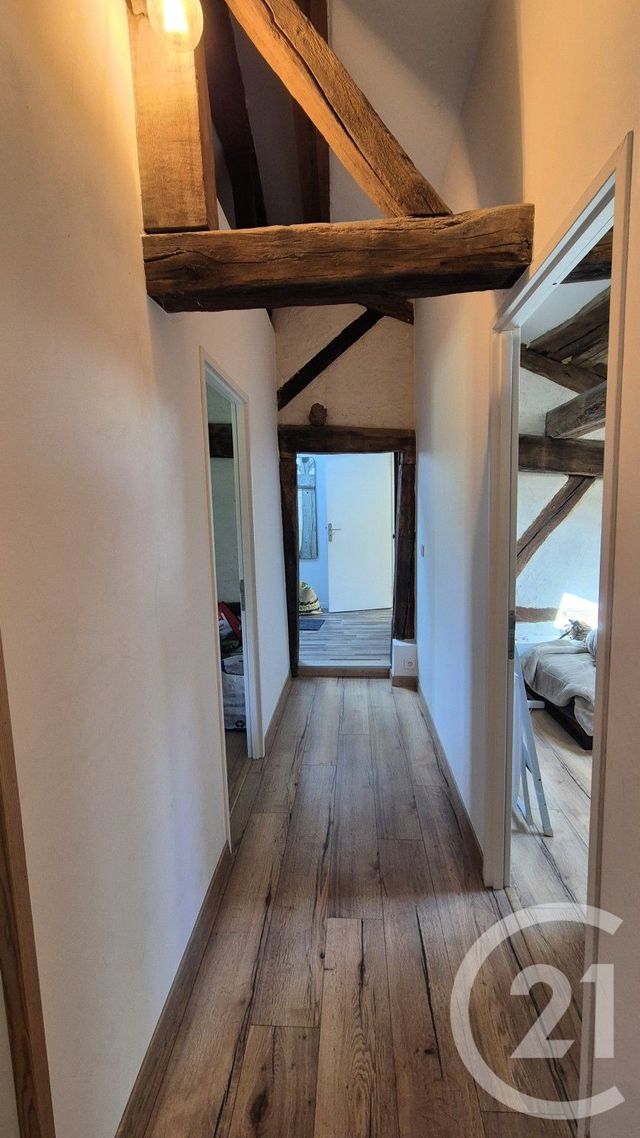 maison à vendre - 5 pièces - 217.0 m2 - ST JEAN SUR REYSSOUZE - 01 - RHONE-ALPES - Century 21 Camaz Immobilier