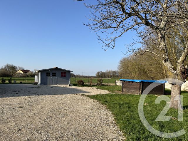 maison à vendre - 5 pièces - 109.0 m2 - ST MARTIN LE CHATEL - 01 - RHONE-ALPES - Century 21 Camaz Immobilier