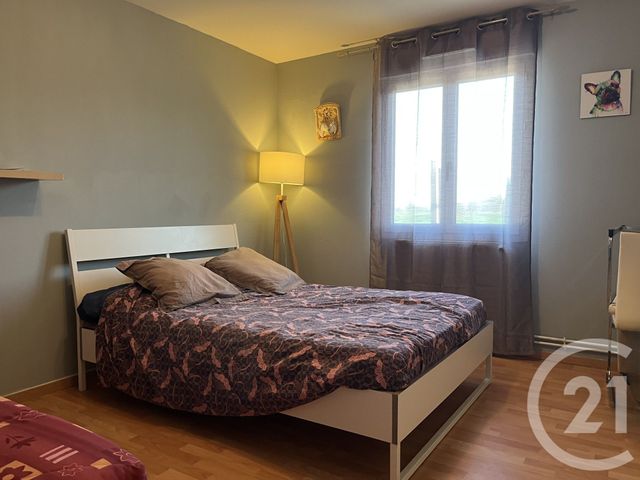 maison à vendre - 5 pièces - 109.0 m2 - ST MARTIN LE CHATEL - 01 - RHONE-ALPES - Century 21 Camaz Immobilier