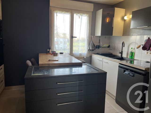 maison à vendre - 5 pièces - 109.0 m2 - ST MARTIN LE CHATEL - 01 - RHONE-ALPES - Century 21 Camaz Immobilier