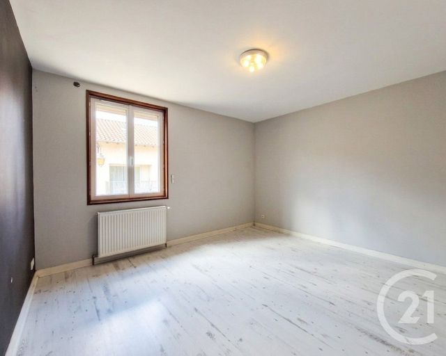 Appartement T3 à vendre - 3 pièces - 63.59 m2 - MONTREVEL EN BRESSE - 01 - RHONE-ALPES - Century 21 Camaz Immobilier