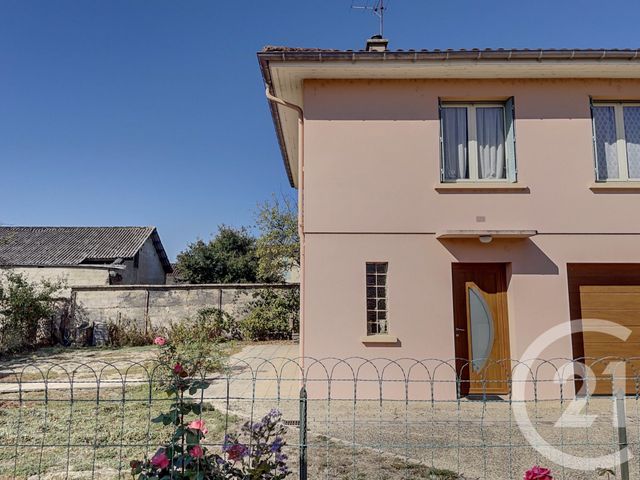 maison à vendre - 3 pièces - 79.9 m2 - ST JULIEN SUR REYSSOUZE - 01 - RHONE-ALPES - Century 21 Camaz Immobilier