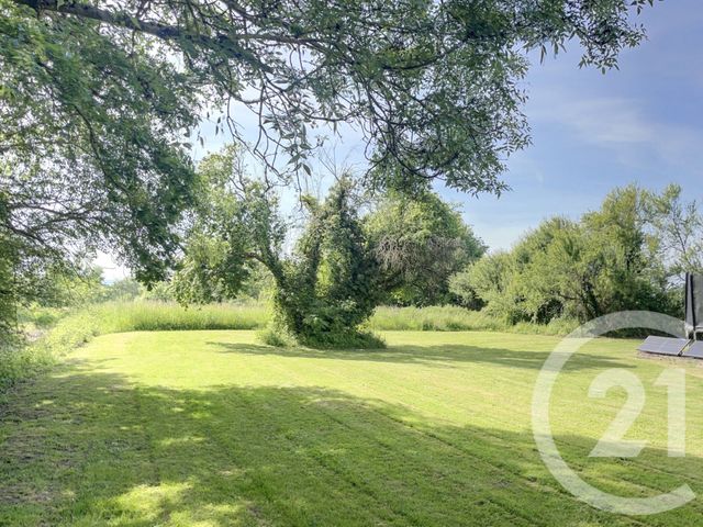 maison à vendre - 5 pièces - 111.79 m2 - ST JEAN SUR REYSSOUZE - 01 - RHONE-ALPES - Century 21 Camaz Immobilier