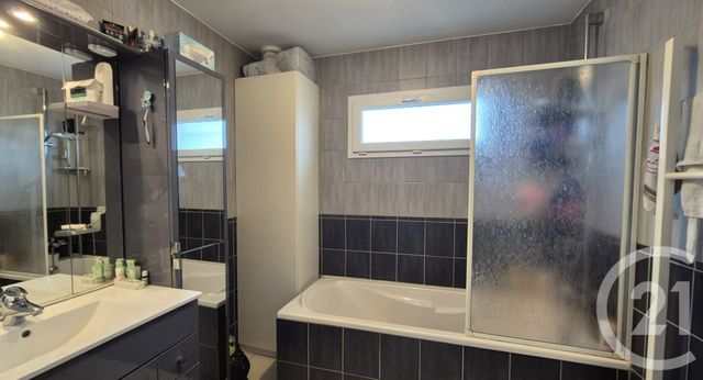 maison à vendre - 7 pièces - 180.0 m2 - BEREZIAT - 01 - RHONE-ALPES - Century 21 Camaz Immobilier