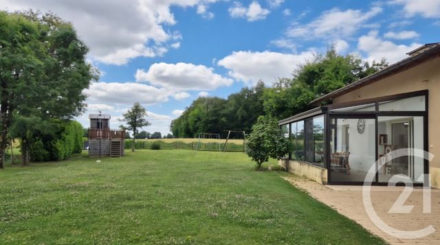 maison à vendre - 7 pièces - 180.0 m2 - BEREZIAT - 01 - RHONE-ALPES - Century 21 Camaz Immobilier