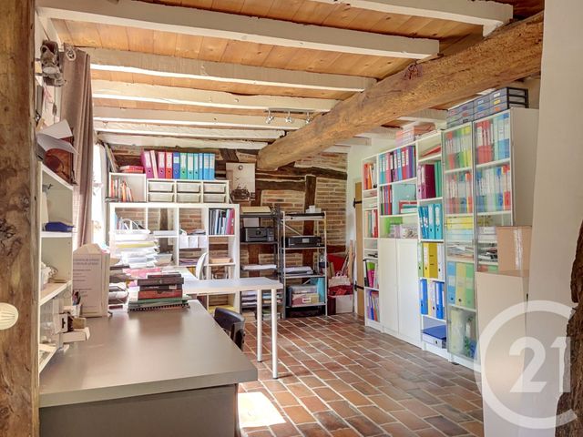 maison à vendre - 9 pièces - 218.72 m2 - ST JEAN SUR REYSSOUZE - 01 - RHONE-ALPES - Century 21 Camaz Immobilier