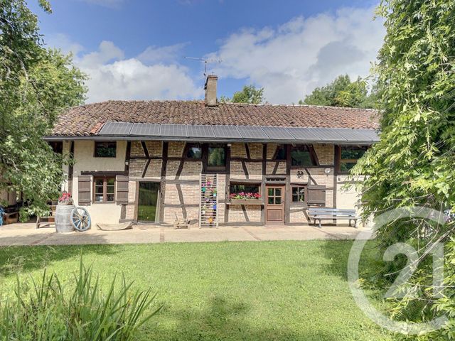 maison à vendre - 9 pièces - 218.72 m2 - ST JEAN SUR REYSSOUZE - 01 - RHONE-ALPES - Century 21 Camaz Immobilier
