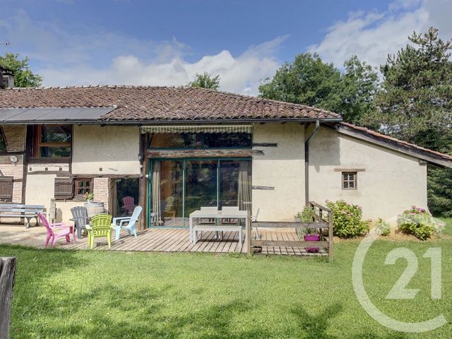 maison à vendre - 9 pièces - 218.72 m2 - ST JEAN SUR REYSSOUZE - 01 - RHONE-ALPES - Century 21 Camaz Immobilier