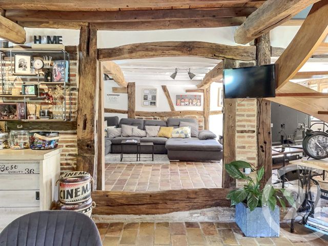 maison à vendre - 9 pièces - 218.72 m2 - ST JEAN SUR REYSSOUZE - 01 - RHONE-ALPES - Century 21 Camaz Immobilier