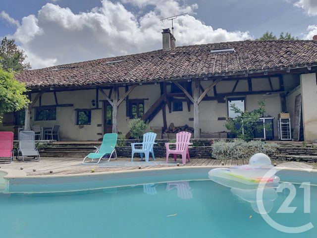 maison à vendre - 9 pièces - 218.72 m2 - ST JEAN SUR REYSSOUZE - 01 - RHONE-ALPES - Century 21 Camaz Immobilier